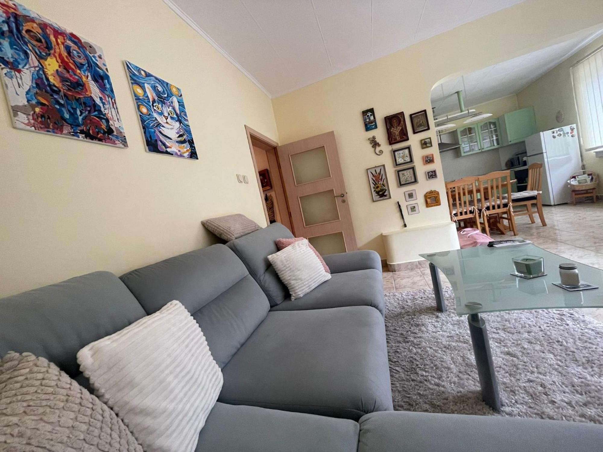 Apartment Maddie Teteven Exteriör bild